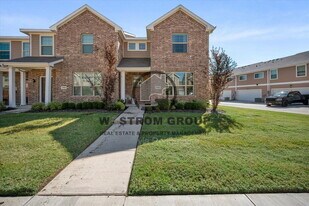 3500 Brentwood Dr in Denton, TX - Building Photo