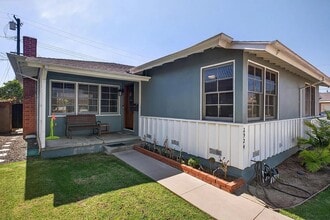 2924 W 136th St in Gardena, CA - Building Photo - Building Photo