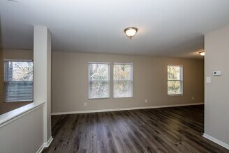 1316 Waterlily Lane in Charlotte, NC - Building Photo - Building Photo