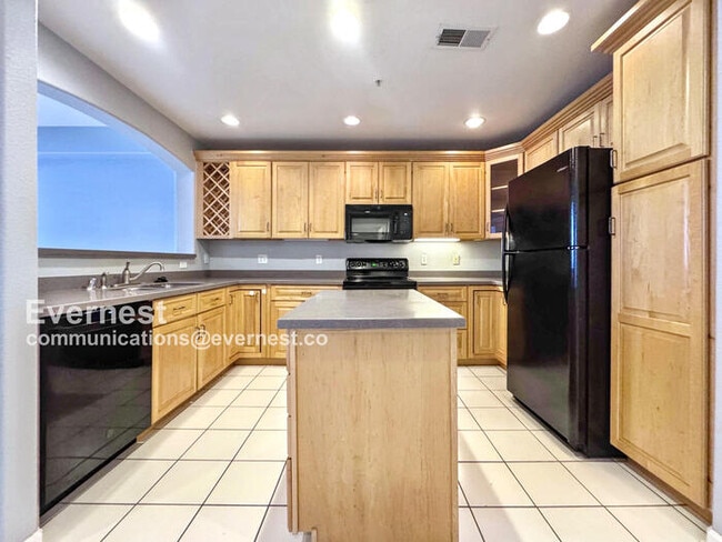 1727 Pearl St in Denver, CO - Building Photo - Building Photo