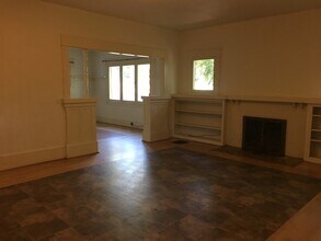 2200 Willamette St in Eugene, OR - Building Photo - Building Photo
