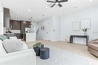 2512 W Chestnut St in Tampa, FL - Building Photo - Building Photo