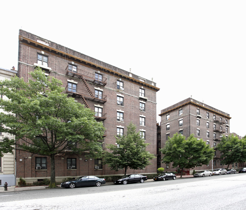 1439 Ocean Ave in Brooklyn, NY - Building Photo