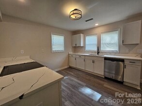 2507 Moreland St in Charlotte, NC - Building Photo - Building Photo