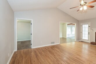 3604 Spring Leaf Ln in Acworth, GA - Building Photo - Building Photo