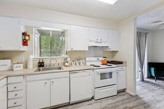 Aspen Pointe in Roswell, GA - Foto de edificio - Building Photo
