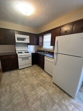 233 S Jan Dr in Panama City, FL - Building Photo - Building Photo