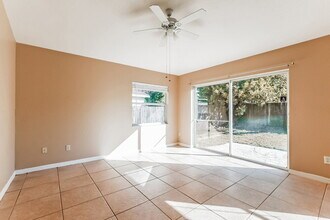 1040 Shale Trail St in Apopka, FL - Building Photo - Building Photo