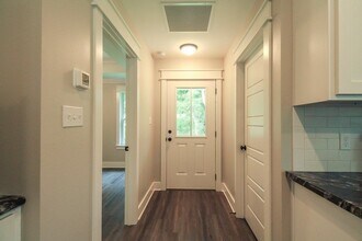 42 Lance Ln in Crawfordville, FL - Building Photo - Building Photo