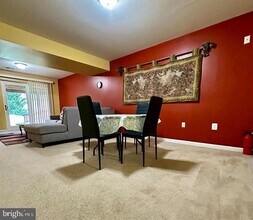 9215 Stephanie St in Manassas Park, VA - Building Photo - Building Photo