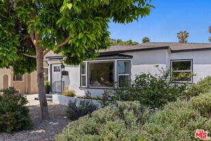 3031 Virginia Rd in Los Angeles, CA - Building Photo