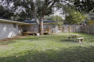 2324 N 50th St in Waco, TX - Building Photo - Building Photo