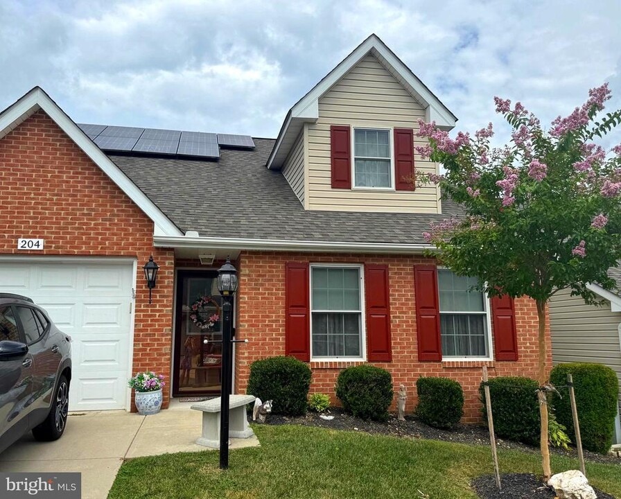 204 Frock Dr in Westminster, MD - Building Photo