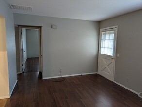 314 Maumee Ln in Napoleon, OH - Foto de edificio - Building Photo
