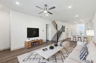 7046 Granbury Ln in Grand Prairie, TX - Building Photo - Building Photo