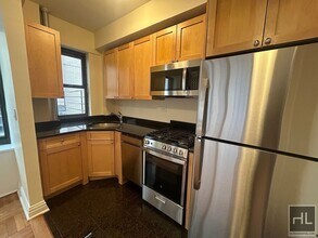 EAST 56 STREET in New York, NY - Building Photo - Building Photo