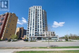 840 Queens Plate Dr in Toronto, ON - Building Photo - Building Photo