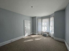 125 Morrison Ave, Unit 1 in Somerville, MA - Building Photo - Building Photo