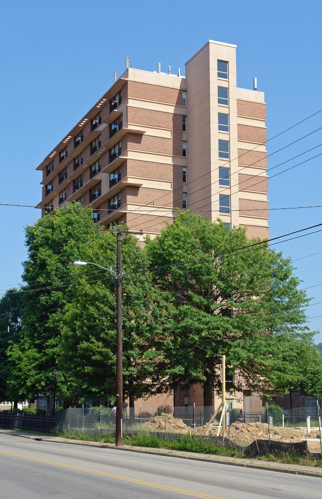 Jarrett Terrace Apartments in Charleston, WV - Building Photo - Building Photo