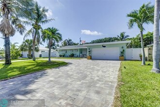 2130 NE 35th St in Lighthouse Point, FL - Building Photo - Building Photo