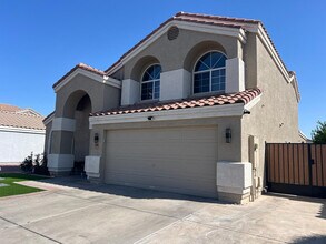 11175 W Ashley Chantil Dr in Surprise, AZ - Building Photo - Building Photo