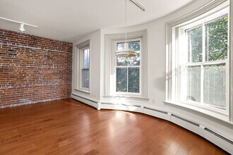 138 W Concord St in Boston, MA - Building Photo - Building Photo