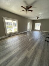 702 W 1st St in Pittsburg, KS - Building Photo - Building Photo