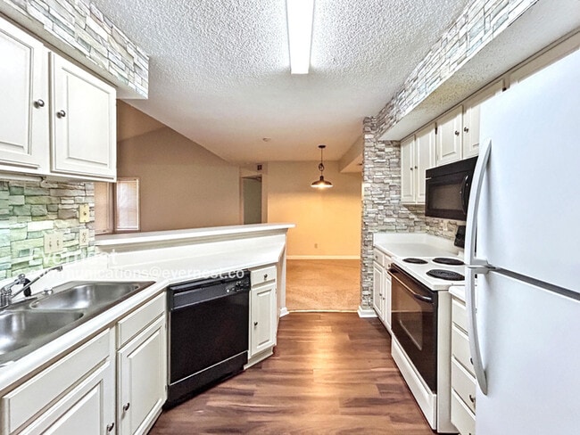 411 McGill Park Ave NE in Atlanta, GA - Building Photo - Building Photo