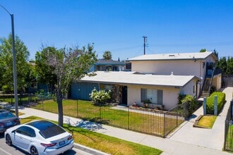 863 N Vineyard Ave in Ontario, CA - Building Photo - Primary Photo