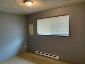 4323 N Commercial Ave, Unit 4323 in Portland, OR - Foto de edificio - Building Photo