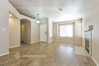 8904 Chenin Ave in Las Vegas, NV - Building Photo - Building Photo
