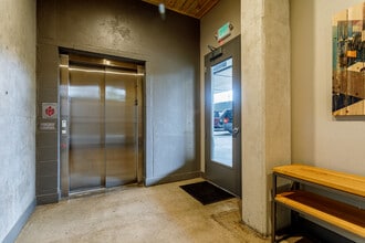 Eliot Flats in Denver, CO - Foto de edificio - Interior Photo