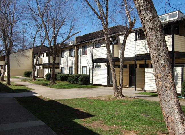 Shadowood Apartments in Charlotte, NC - Building Photo