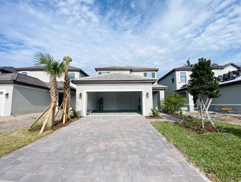 2348 Kestrel Perch Pl in Winter Park, FL - Building Photo