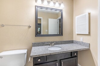 Sorrento Apartment Homes in Greenville, SC - Foto de edificio - Building Photo