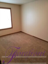 740 S 4th St in Glenrock, WY - Building Photo - Building Photo