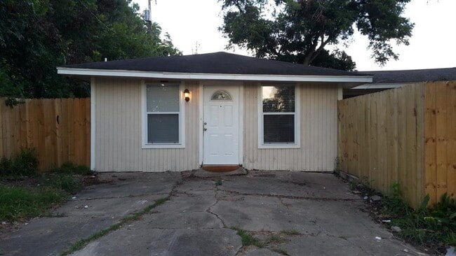 property at 5603 Northridge Dr