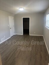 5319 NW 87th St in Kansas City, MO - Building Photo - Building Photo