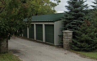 907 S State St in Hart, MI - Building Photo