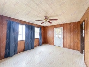 219 W Converse St in Moorcroft, WY - Building Photo - Building Photo