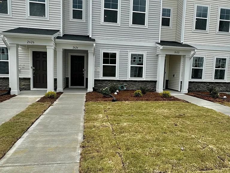 2624 Chert Ln in Raleigh, NC - Foto de edificio