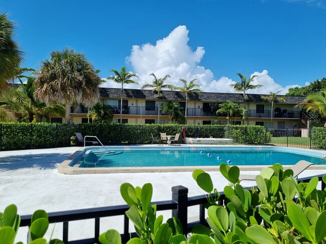 Riverwatch Apartments in Jensen Beach, FL - Building Photo - Building Photo