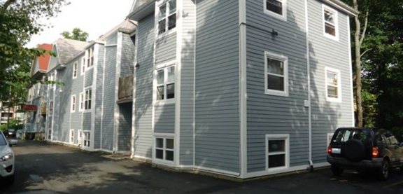 1041 Tower Rd in Halifax, NS - Building Photo