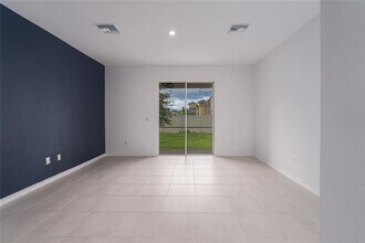 6329 Fairmont Ln in Palmetto, FL - Building Photo - Building Photo
