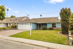 2226 Sanderling St in Ventura, CA - Building Photo