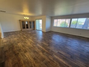 426 Stanmar Dr in Corning, CA - Building Photo - Building Photo