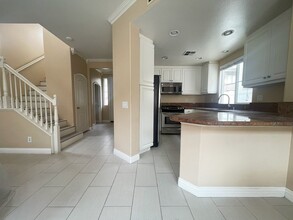 66 Royal Victoria in Irvine, CA - Building Photo - Building Photo