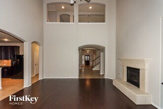 2807 Angela Way Dr in Spring, TX - Foto de edificio - Building Photo