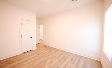 516 Briarbrook Ln in Valley Center, KS - Building Photo - Building Photo