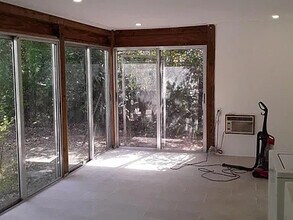 451 NE 134th St in North Miami, FL - Building Photo - Building Photo